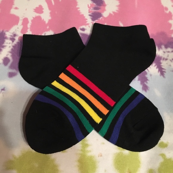 Unisex 🌈 Rainbow Socks - Picture 3 of 3